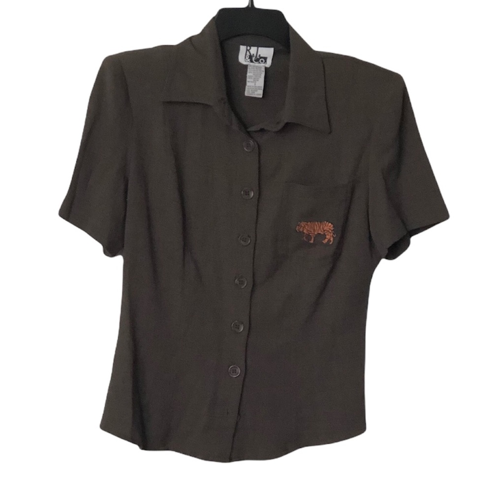 RJ and Co Women shortsleeved button down brown shirt with tiger on pocket Size 8